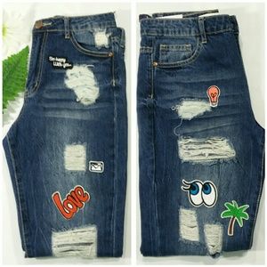 NWT Forever 21 Boyfreind Jeans Distressed- Patches